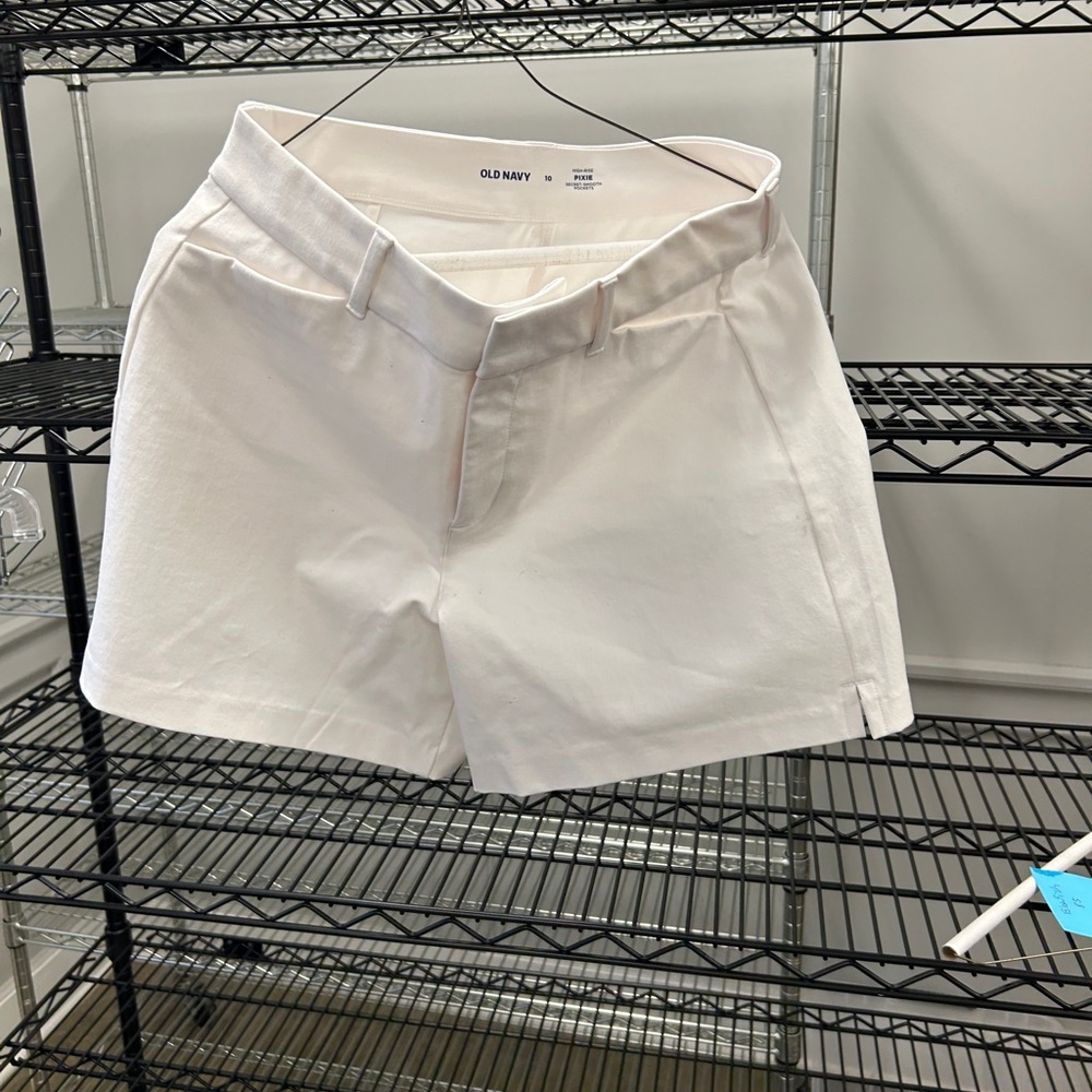 Old Navy White Bermuda Shorts Classic Lightweight Design